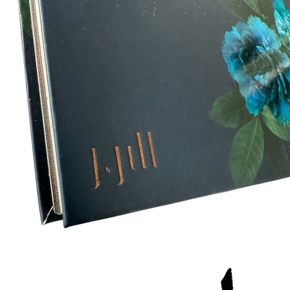 J. Jill Gift Set: Floral Cosmetic Zipper Pouch and Matching Journal - Picture 5 of 9